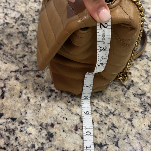 Tory Burch Women's Kira Chevron Convertible Shoulder bag . - Picture 12 of 12